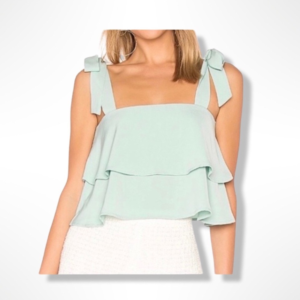 Superdown Helene Tie Strap Cropped Top Size Medium - Layered- Revolve - Summer